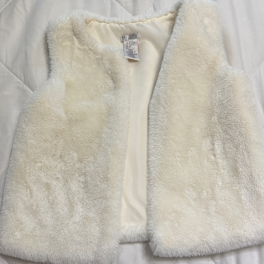 Max Studio Kids Cream Faux Fur Vest